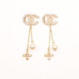 Exquisite Small Fragrance Earrings Ladies Fashion Earrings
