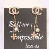 Exquisite Small Fragrance Earrings Ladies Fashion Earrings