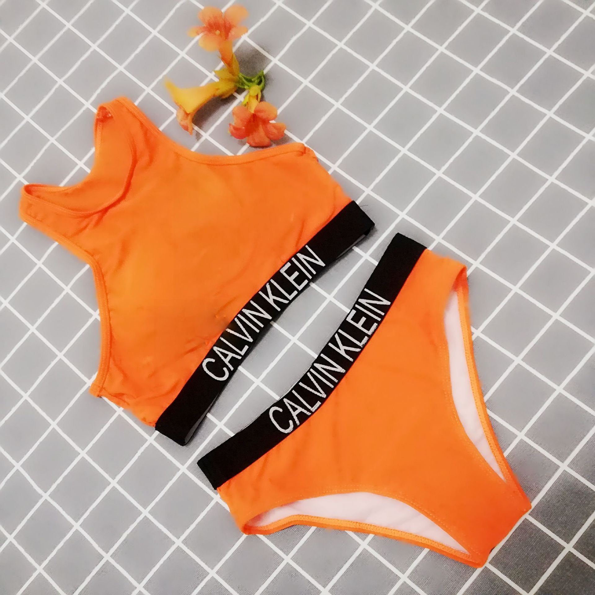 Sexy Bikini Round Hole Open Back Three-point Solid Color Plate With Split Swimsuit