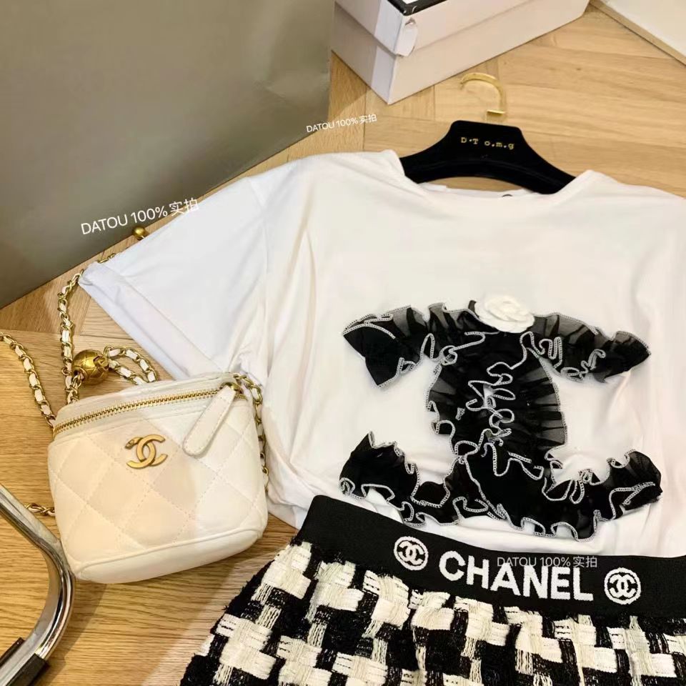 Ladies fashion T(without dress)