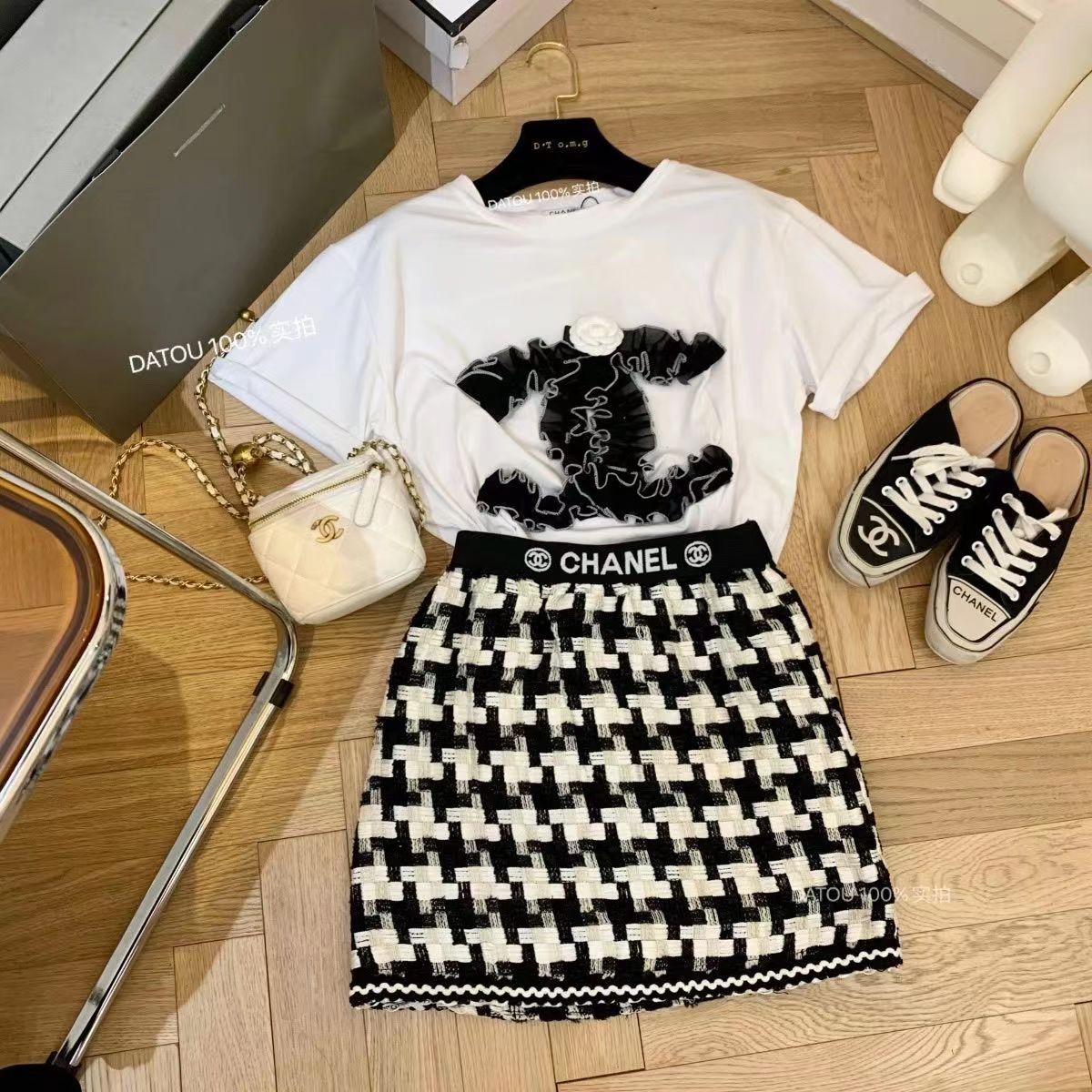 Ladies fashion T(without dress)