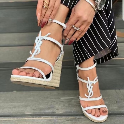 Ladies fashion shoes