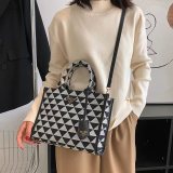 Fashion ladies single shoulder bag