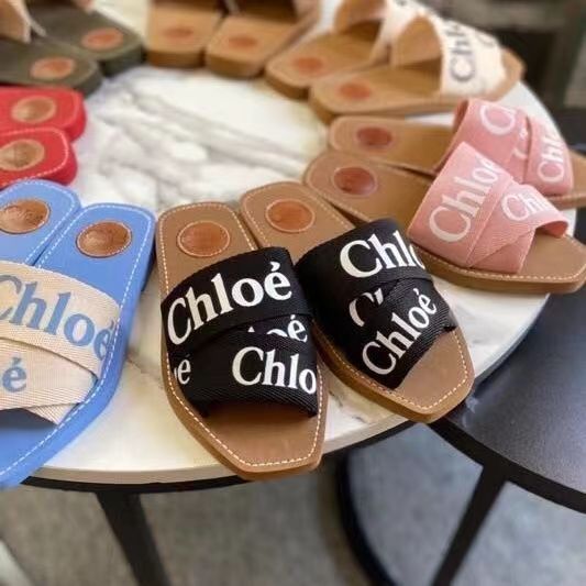 Fashion ladies slippers