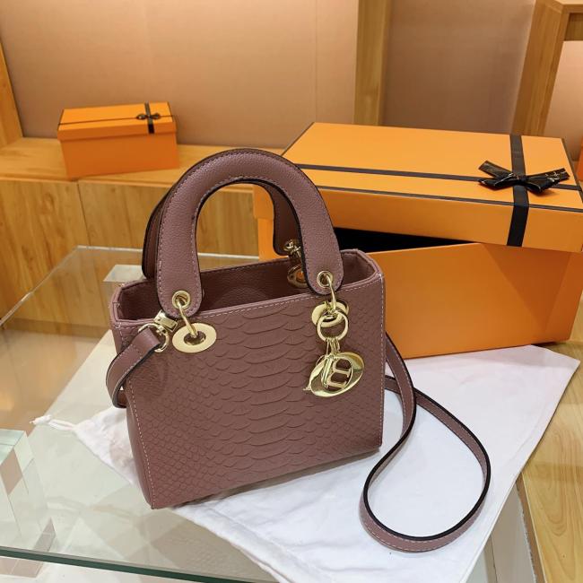 Ladies fashionDiana  bag