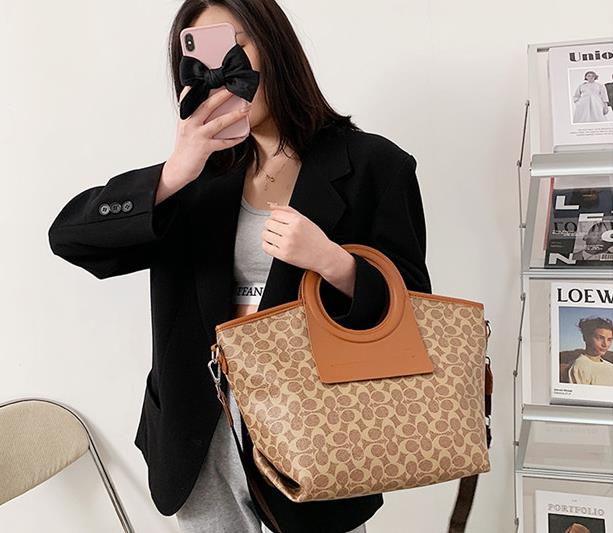 Ladies' fashion handbag single shoulder bag