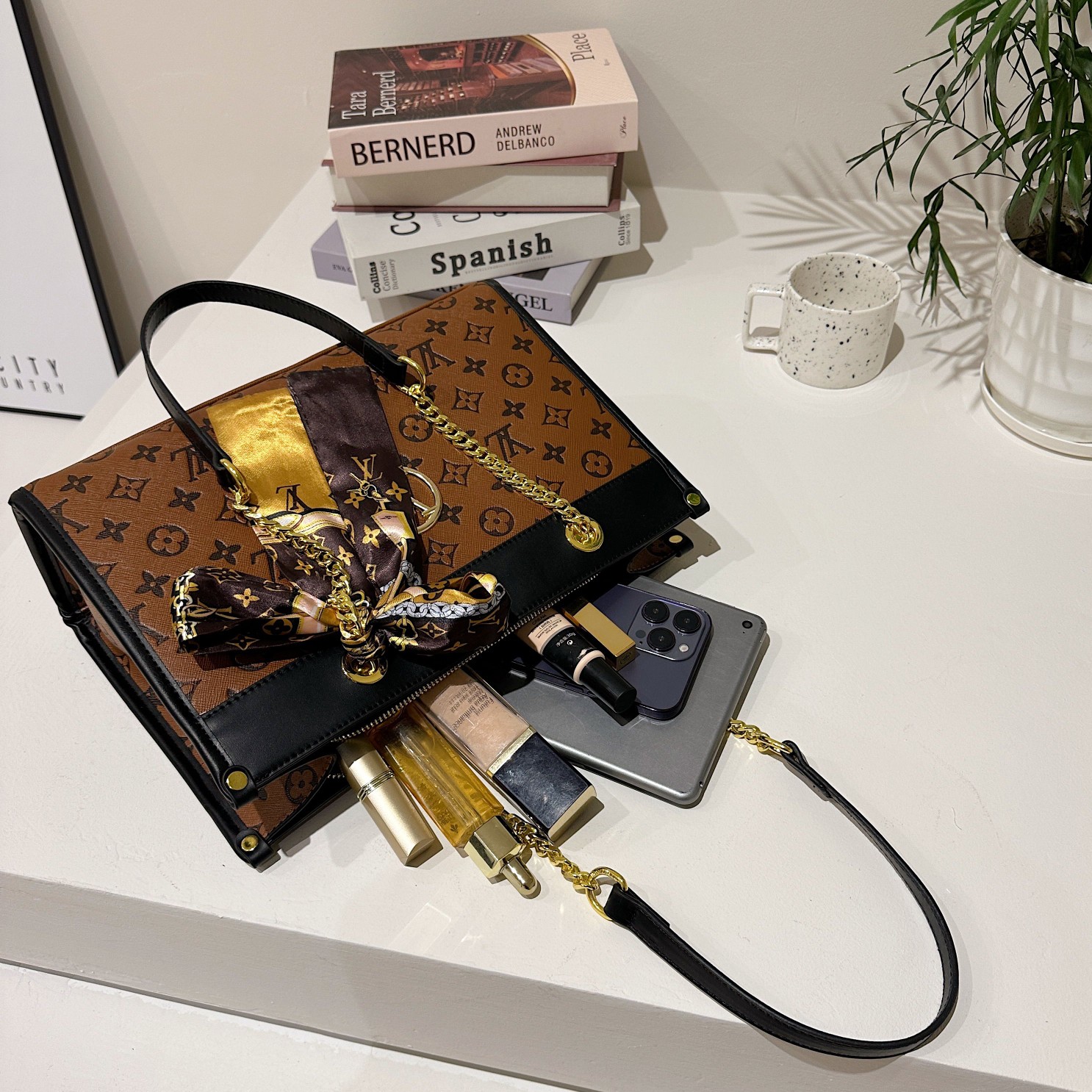 Ladies' fashion handbag single shoulder bag