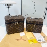 Fashion toiletry bags cosmetic bag seal