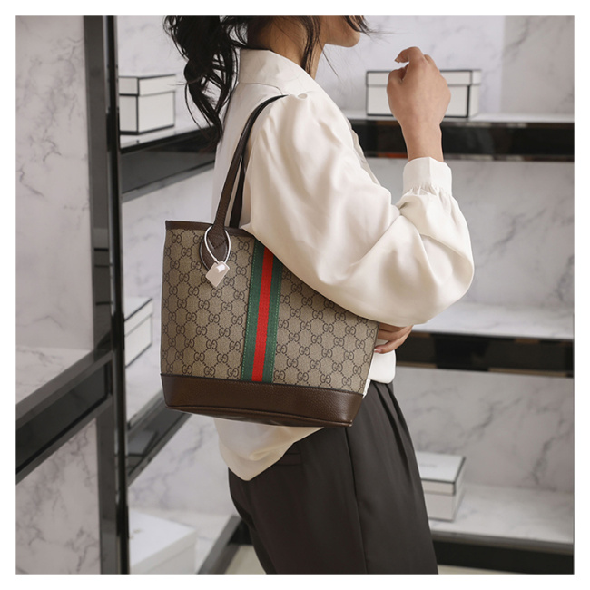 Ladies' fashion handbag single shoulder bag