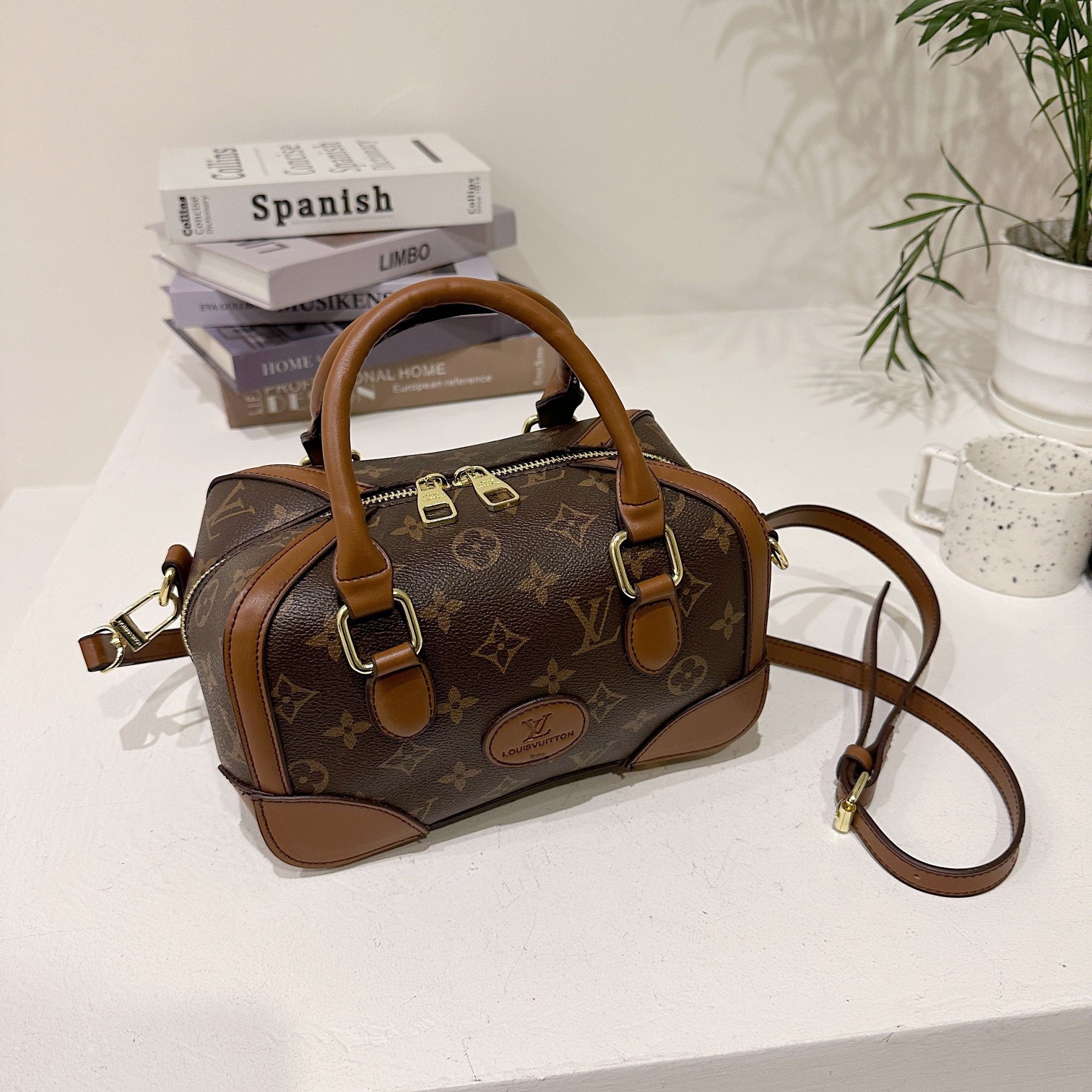 Copy Ladies' fashion handbag single shoulder bag