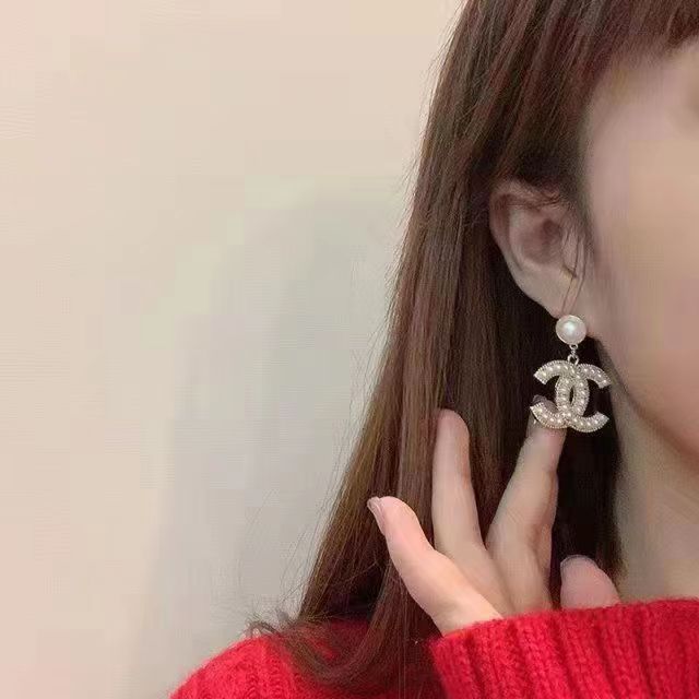 High Quality Small Fragrance Earrings 925 Silver Post