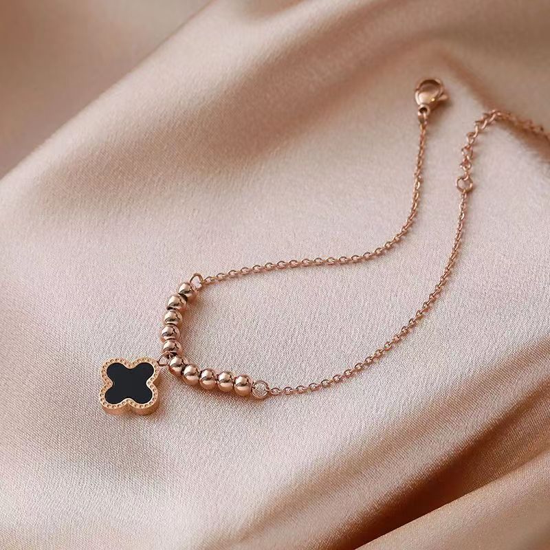 Titanium steel clovers bracelet
