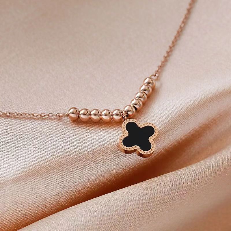 Titanium steel clovers bracelet