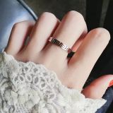 Japanese light much Great Wall ring female red fashionable tide of human personality han edition titanium steel rose gold finger ring ins