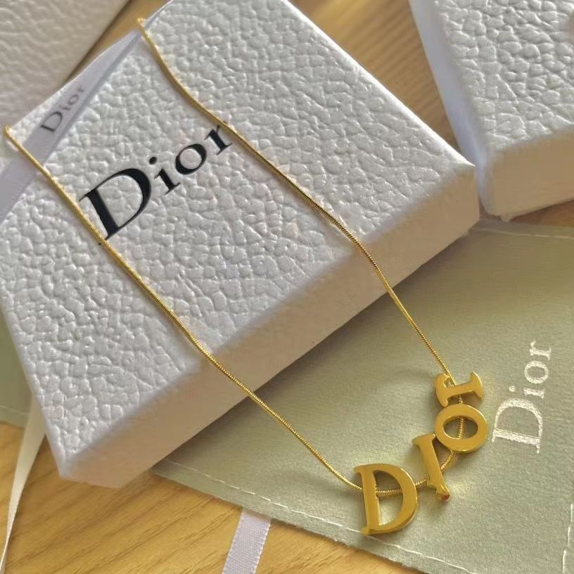 Fashion New Alloy Letter Simple Women Necklace Women Gift