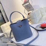 Ladies' fashion handbag single shoulder FF bag