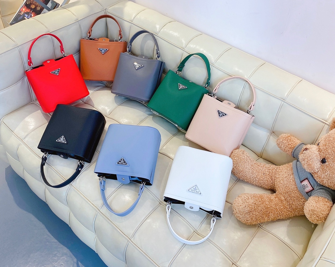 Ladies' fashion handbag single shoulder FF bag