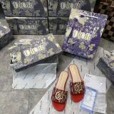 Fashion ladies slippers sandals in summer canvas flat