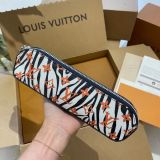 Pen bag items, stationery, portable bag with learning to receive