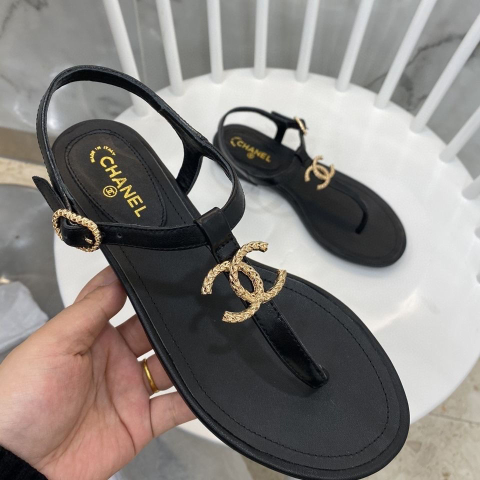 Fashion metal buckles c sandals flip-flops(no box)
