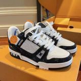 Fashion for men and women sports shoes