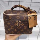 Hardshell New Women Nice Mini Monogram Shoulder Bag Vanity Beauty Case Toiletries Bag Makeup Box