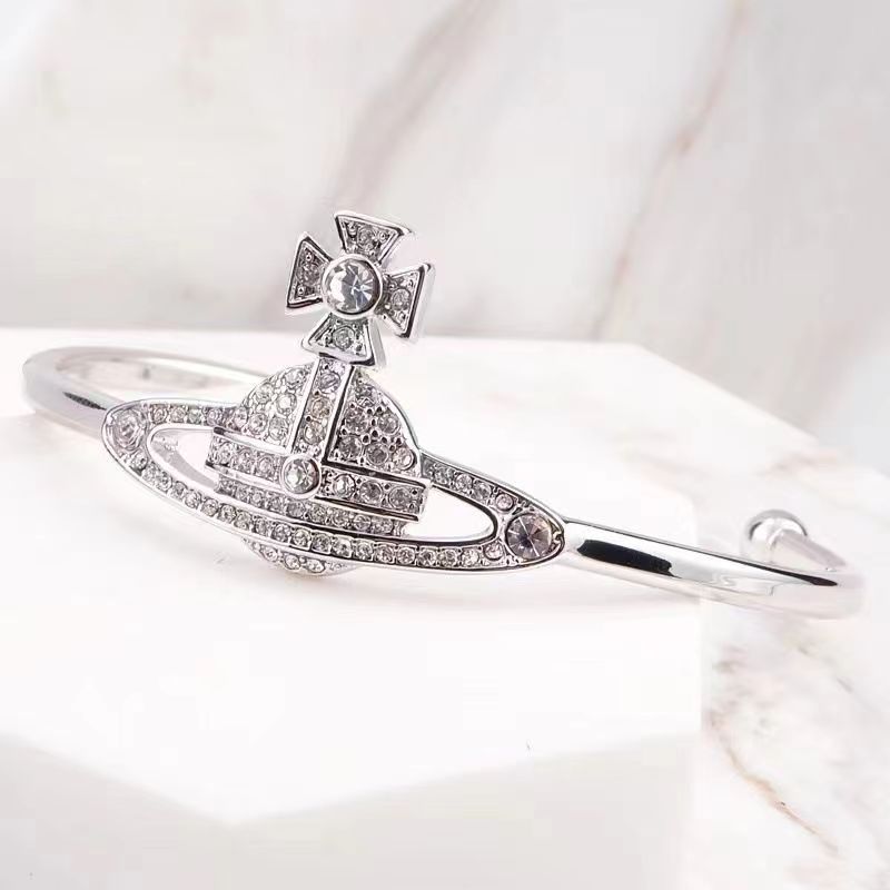 New Vivian Saturn Full Diamond Classic Planet Opening Adjustable Bracelet