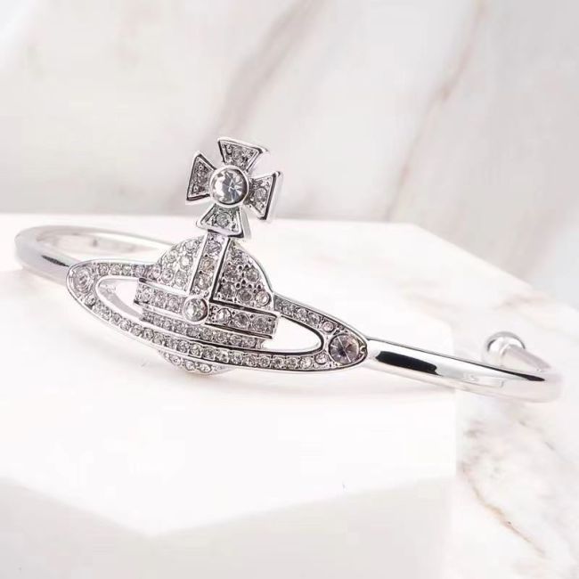 New Vivian Saturn Full Diamond Classic Planet Opening Adjustable Bracelet