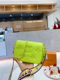 New lady fashion single shoulder bag(WITH BOX)