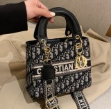 Ladies' fashion handbag single shoulder bag