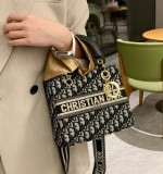 Ladies' fashion handbag single shoulder bag