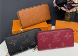 Decorative pattern hollow letter zipper leather wallet card bag