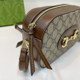 Latest gift box set, fashionable shoulder bag card bag combination, full set of plastic packaging (with box)