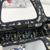 Latest gift box set, fashionable shoulder bag card bag combination, full set of plastic packaging (with box)