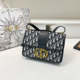 Latest gift box set, fashionable shoulder bag card bag combination, full set of plastic packaging (with box)