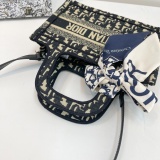 Latest gift box set, fashionable shoulder bag card bag combination, full set of plastic packaging (with box)