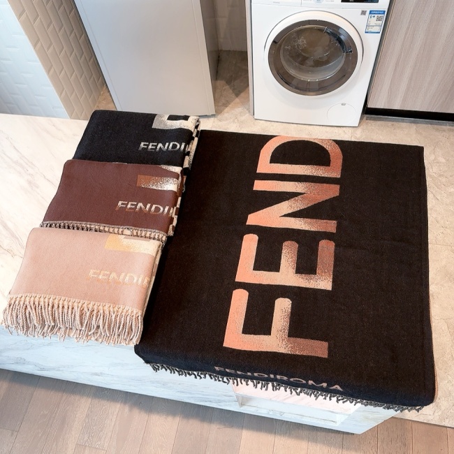 New scarf with super gentle and stylish double-sided design