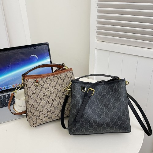 New handbag shoulder bag