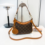 New Women's Bag Fashionable Trendy and Luxurious