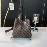 New Women's Bag Fashionable Trendy and Luxurious