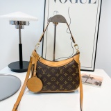 New Women's Bag Fashionable Trendy and Luxurious