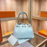 New Women's Bag Fashionable Trendy and Luxurious