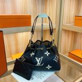 New Women's Bag Fashionable Trendy and Luxurious