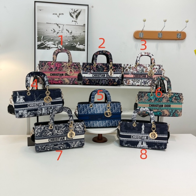 New Women's Bag Fashionable Trendy and Luxurious