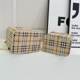 Fashion toiletry bags cosmetic bag seal