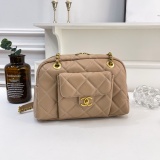 Ladies' handbags