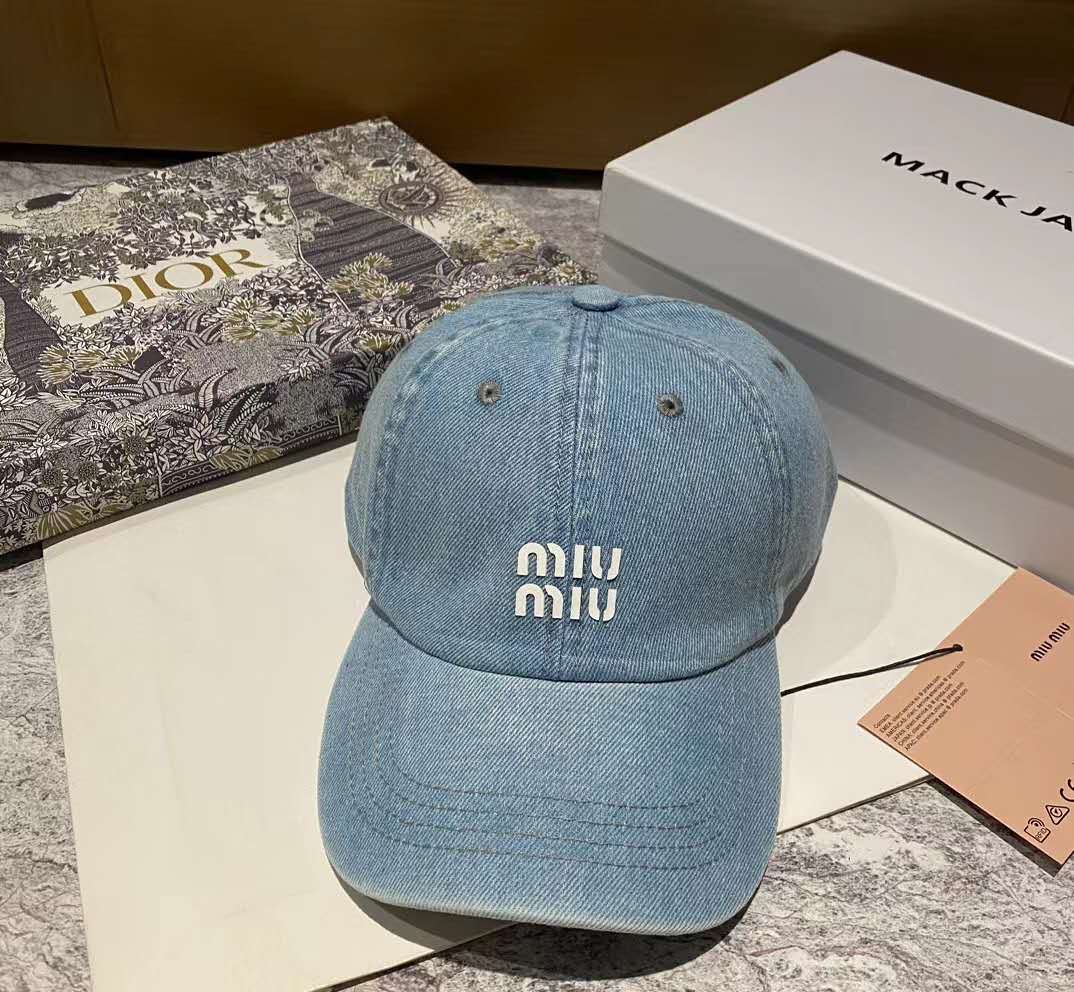 Luxury Brand Unisex Hat Curved Sun Visor Light Board Baseball Cap Men Cap