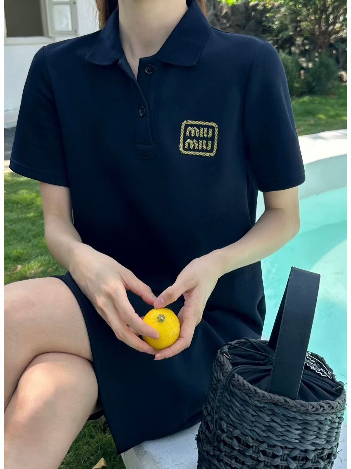 New women's embroidered dress