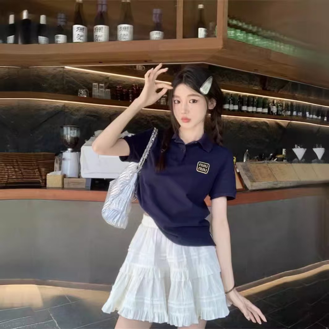 New Women's Embroidered T-shirt