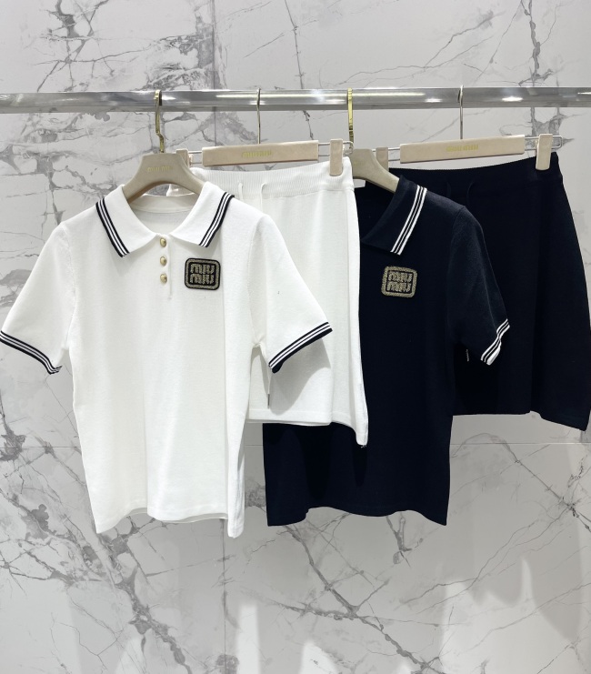 New women's embroidered short sleeved skirt set